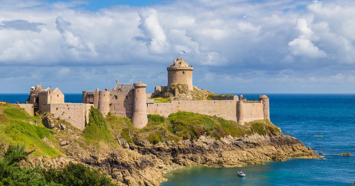 Côte d’Émeraude La Malle Postale